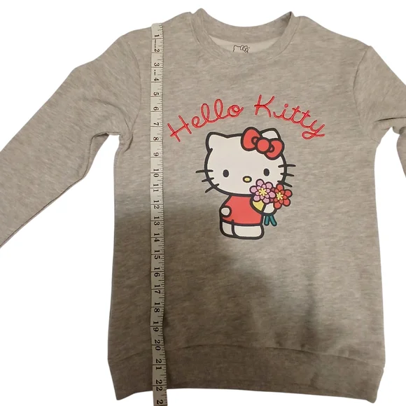 Hello Kitty Gray Pullover Sweatshirt - Size M - NWOT - Picture 5 of 8
